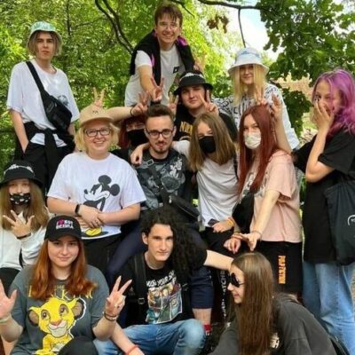 Наркоманы Петровичи и Эдик группа ватсап