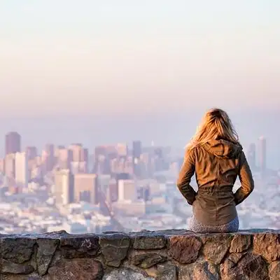 Над городом аватарка ватсап